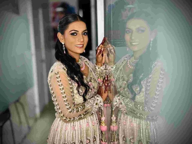 Lakme Academy Powered By Aptech Bathinda:-Nail Art Course Bathinda