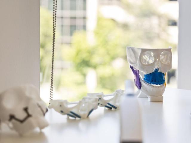 Emergency oral surgeon Orange County