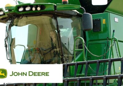 John-Deere-Combine