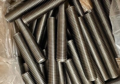 stainless-steel-stud-bolt-astm-a193-grade-b8m-7-8-in-9-unc_Sr0e9A-800×800.webp