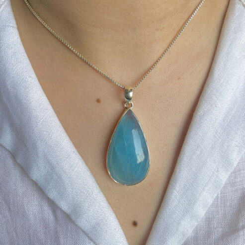 Everything You Need to Know About Aquarine Jewelry