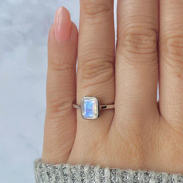 Moonstone Jewelry: Embrace the Timeless Glow of Mystical Beauty