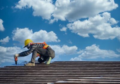 Columbia-MO-Roofing-Contractor-Replacing-Roof