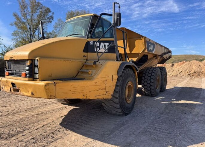 2008 Caterpillar 740