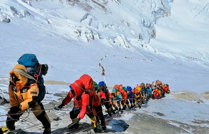 8 Days – Tibet Tour from Nepal Via Everest Base Camp
