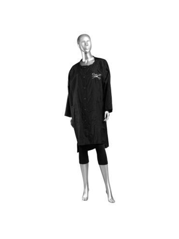 Style Meets Comfort: Unisex Salon Gown