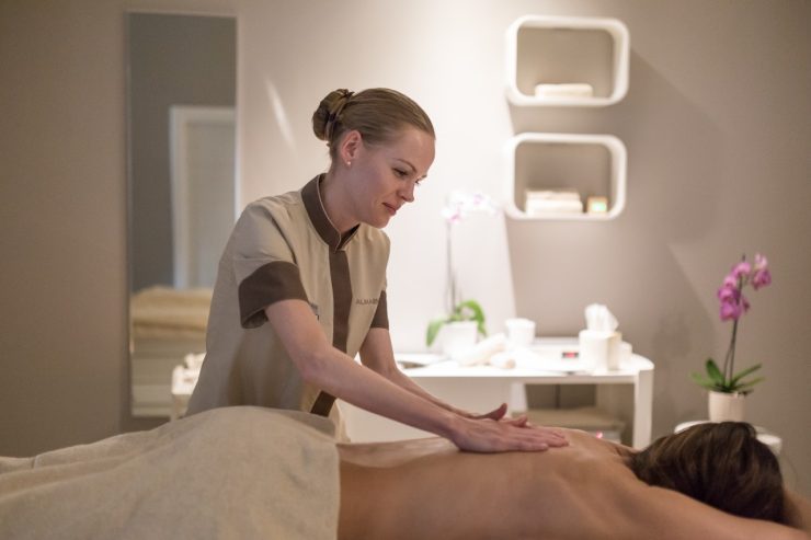 Experience the Best Body to Body Massage at Heritage Spa, Thane 8655635962